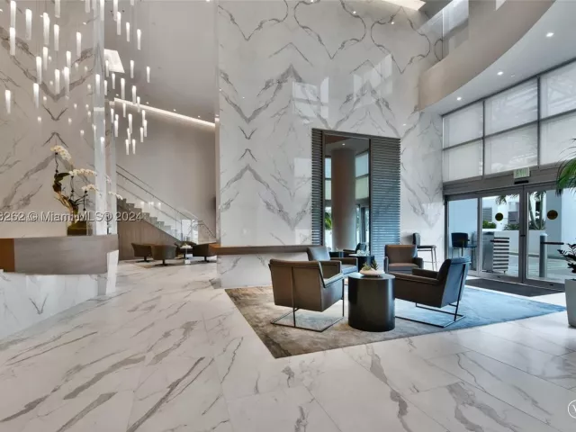 2-bedroom condo for sale in Hollywood - 3535 S Ocean Drive 2104 - MondialRealty