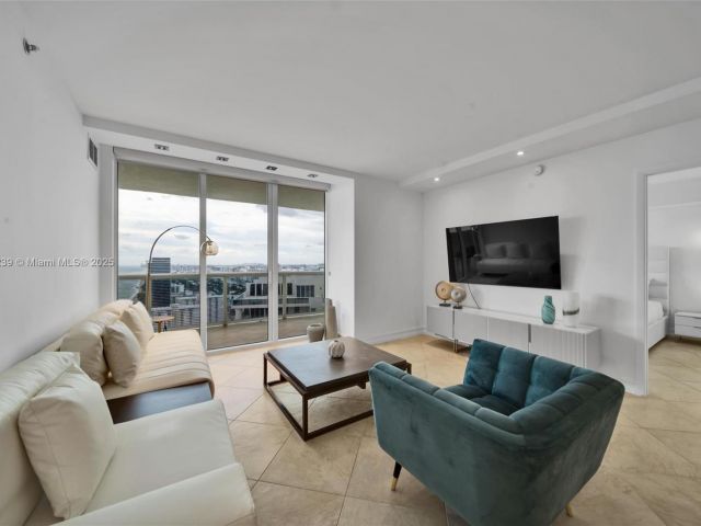 Apartment for rent  Unit #4704 - photo 5673161