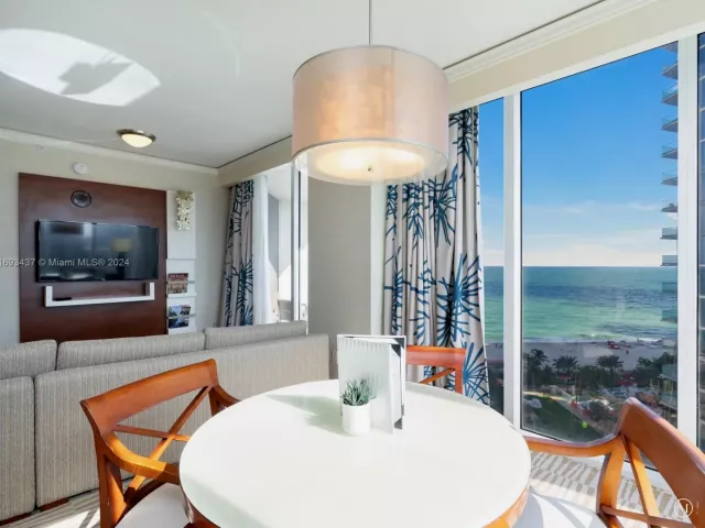 Apartment for sale  Unit #714-715 - photo 5658339