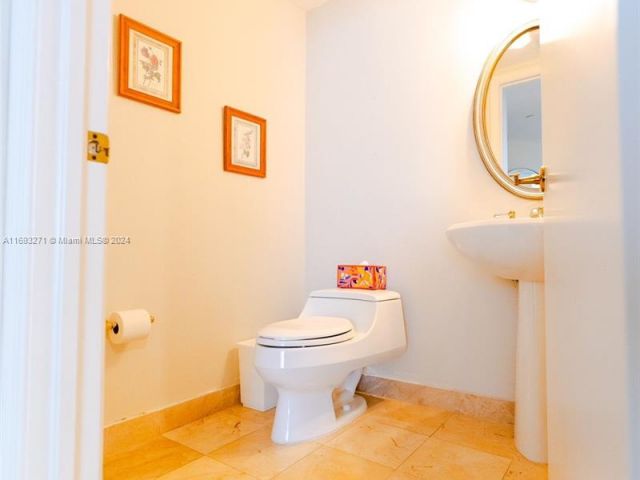 Apartment for sale  Unit #N9-C - photo 5572729