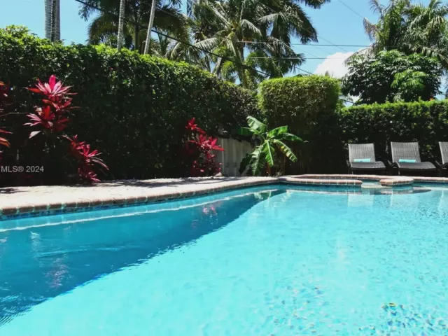 4-bedroom home for rent in Hollywood -  - MondialRealty