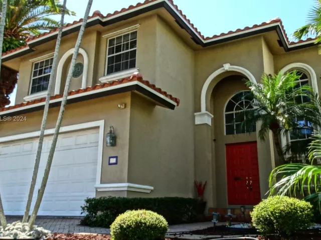 4-bedroom home for rent in Hollywood -  - MondialRealty