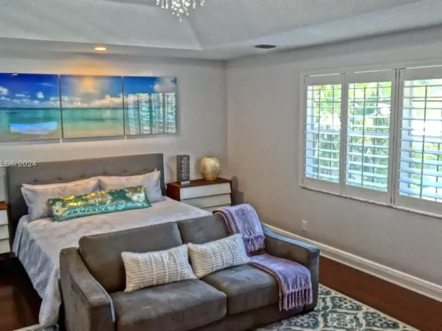 4-bedroom home for rent in Hollywood -  - MondialRealty