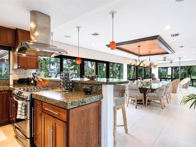 Home for rent at 1675 Coral Gardens Dr - photo 6137438