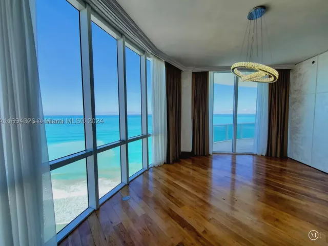 3-bedroom condo for sale in Sunny Isles Beach - 16001 Collins Ave 3601 - MondialRealty