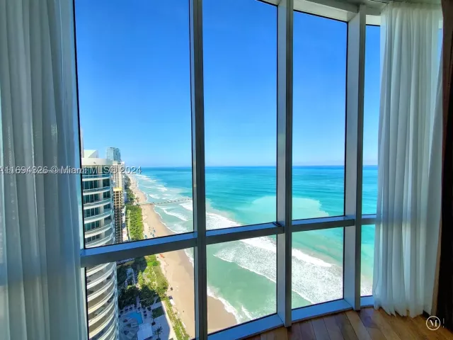 3-bedroom condo for sale in Sunny Isles Beach - 16001 Collins Ave 3601 - MondialRealty