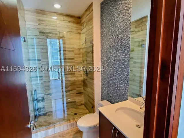 3-bedroom condo for sale in Sunny Isles Beach - 16001 Collins Ave 3601 - MondialRealty