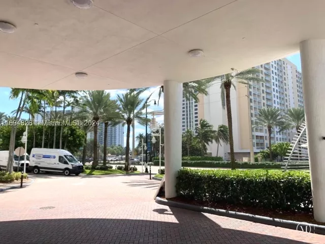 3-bedroom condo for sale in Sunny Isles Beach - 16001 Collins Ave 3601 - MondialRealty
