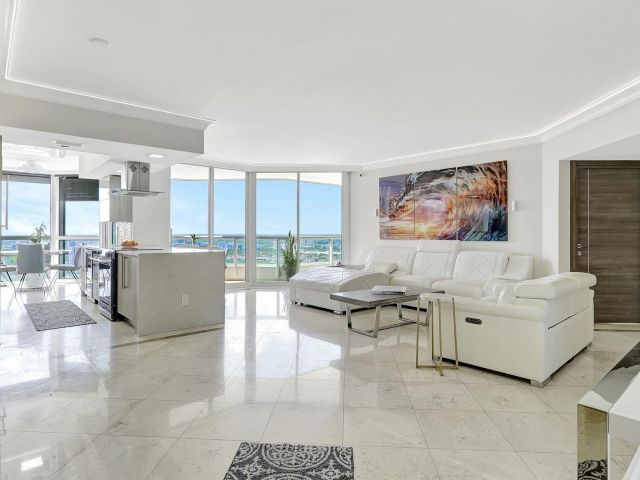 Apartment for sale  Unit #3105 - photo 5545393