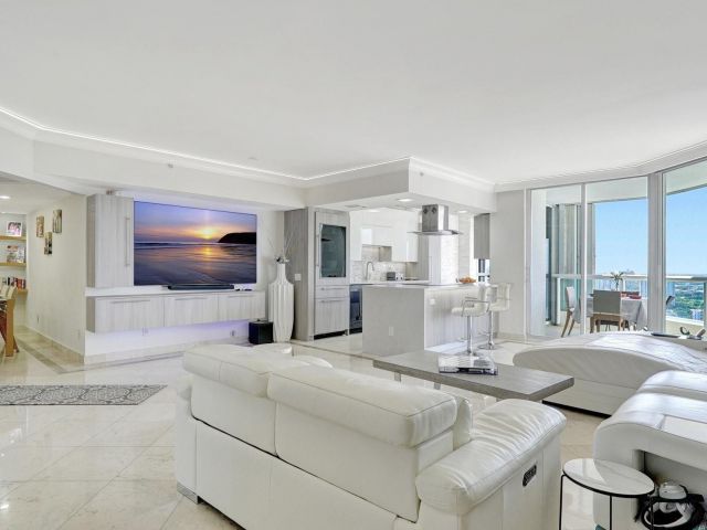 Apartment for sale  Unit #3105 - photo 5545395