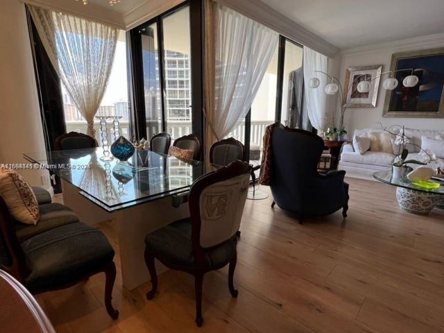 Apartment for sale  Unit #1201 - photo 5642581