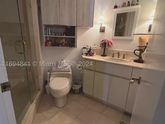 2-bedroom condo for sale in Aventura - 3000 Island Blvd 1201 - MondialRealty