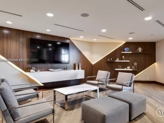 2-bedroom condo for sale in Aventura - 3000 Island Blvd 1201 - MondialRealty