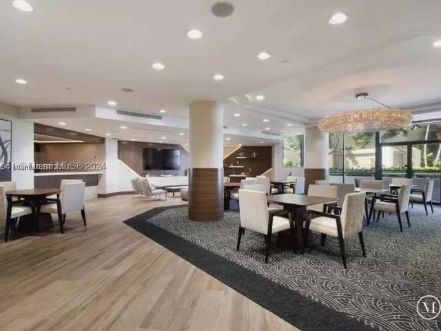 2-bedroom condo for sale in Aventura - 3000 Island Blvd 1201 - MondialRealty