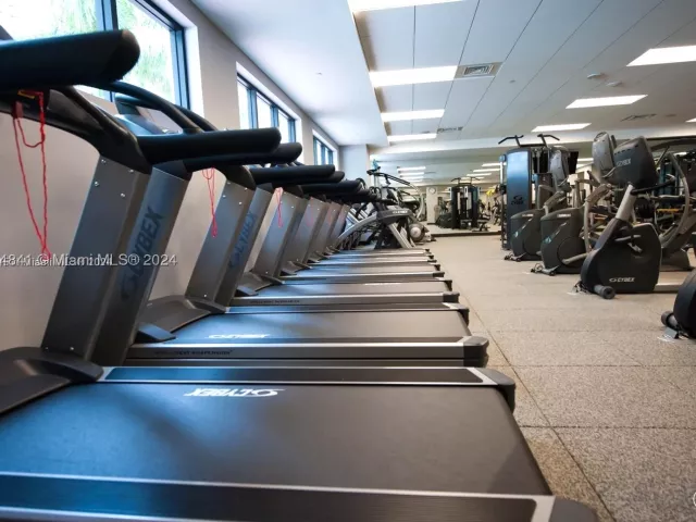 2-bedroom condo for sale in Aventura - 3000 Island Blvd 1201 - MondialRealty