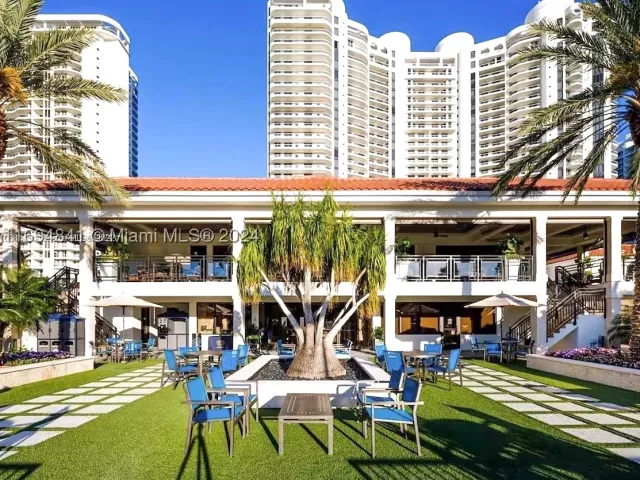 2-bedroom condo for sale in Aventura - 3000 Island Blvd 1201 - MondialRealty