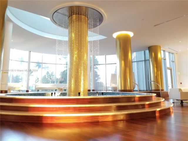 Apartment for sale  Unit #1714 - photo 5692610