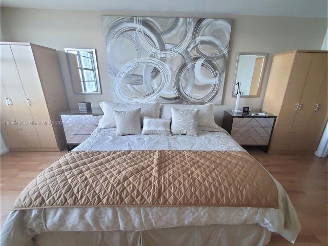 Apartment for sale  Unit #1714 - photo 5692616