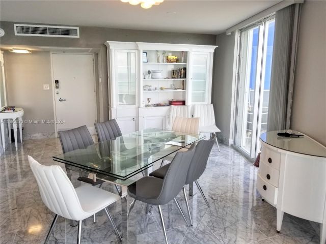 Apartment for sale  Unit #1714 - photo 5692623