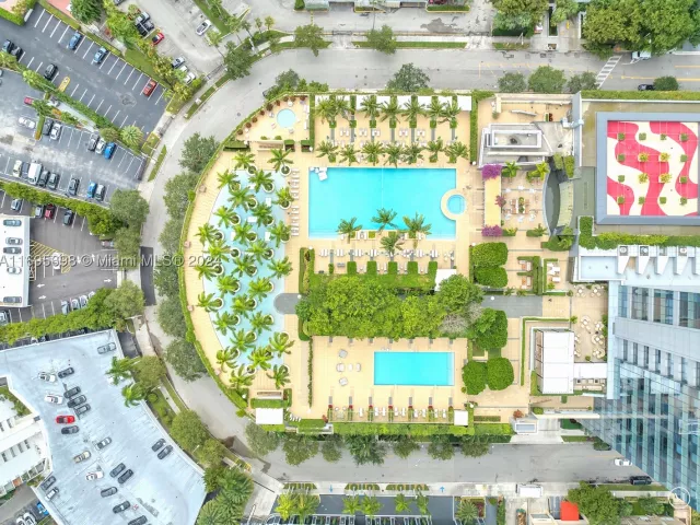 2-bedroom condo for rent in Miami - 1435 Brickell Ave 3012 - MondialRealty