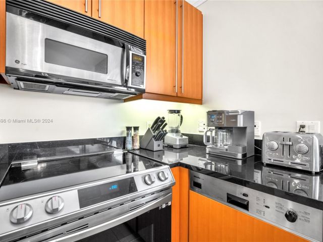 Apartment for rent  Unit #3012 - photo 5613235