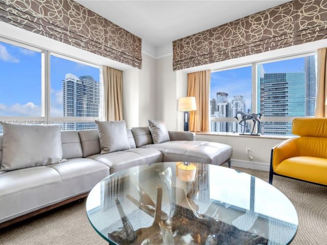 Apartment for rent  Unit #3012 - photo 5613238