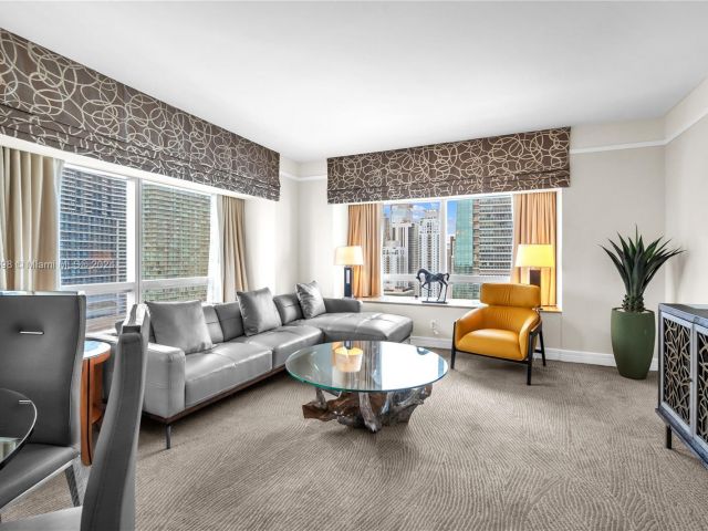 Apartment for rent  Unit #3012 - photo 5613244