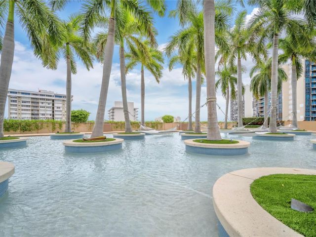 Apartment for rent  Unit #3012 - photo 5613246