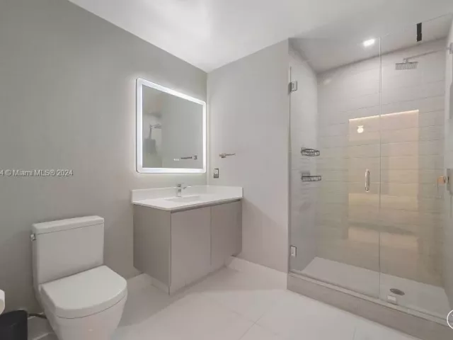 Apartment for sale  Unit #5-603 - photo 5643474