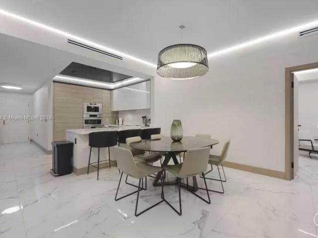 Apartment for sale  Unit #5-603 - photo 5643483