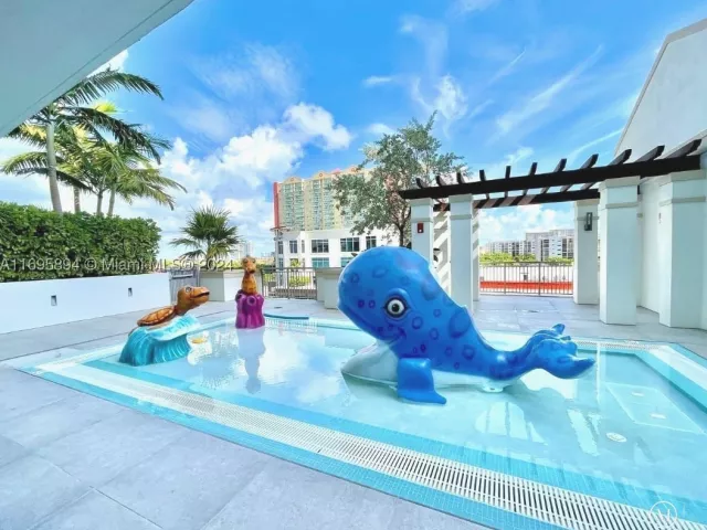 3-bedroom condo for sale in Sunny Isles Beach - 330 Sunny Isles Blvd 5-603 - MondialRealty