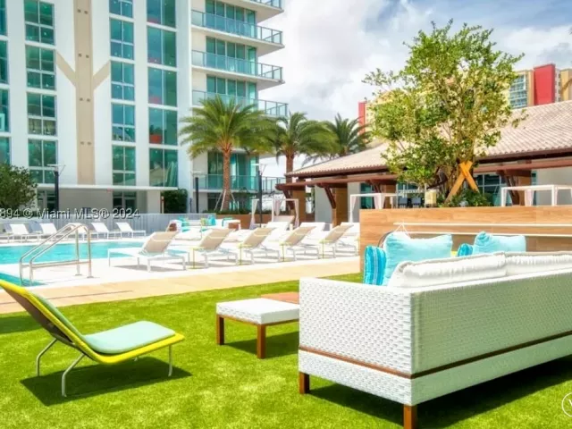 3-bedroom condo for sale in Sunny Isles Beach - 330 Sunny Isles Blvd 5-603 - MondialRealty
