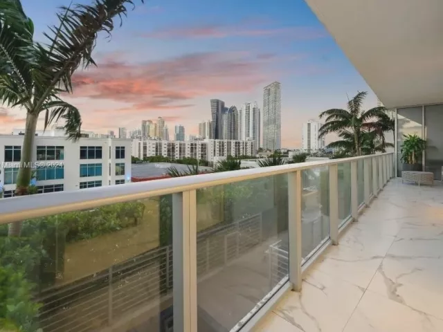 Apartment for sale  Unit #5-603 - photo 5643467