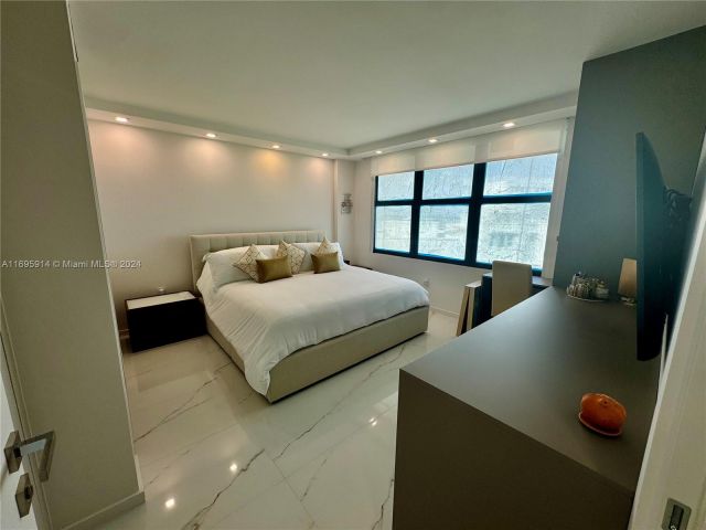 Apartment for rent  Unit #20E - photo 5577814