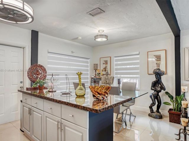 Home for sale at 1900 SW 21st Ave - photo 6204679