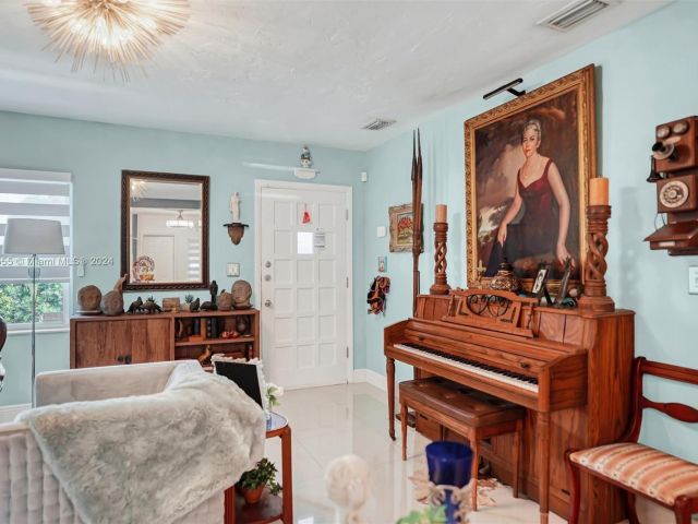 Home for sale at 1900 SW 21st Ave - photo 6204682