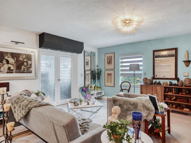 Home for sale at 1900 SW 21st Ave - photo 6204686