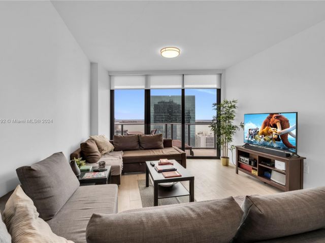 Apartment for sale  Unit #3704 - photo 5620742