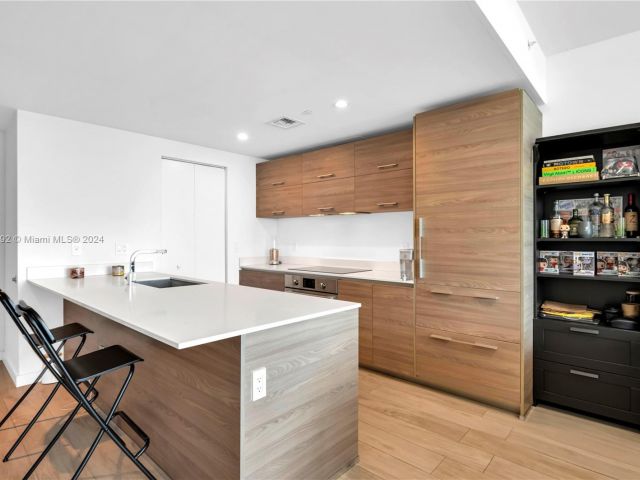 Apartment for sale  Unit #3704 - photo 5620745