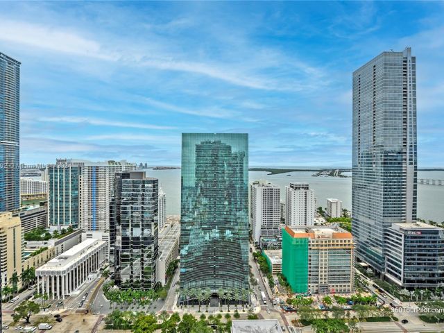 Apartment for sale  Unit #3704 - photo 5620755