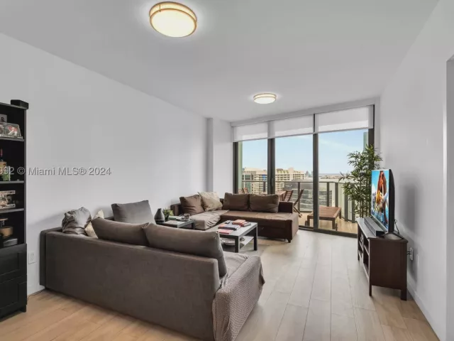 1-bedroom condo for sale in Miami - 1300 S Miami Ave 3704 - MondialRealty