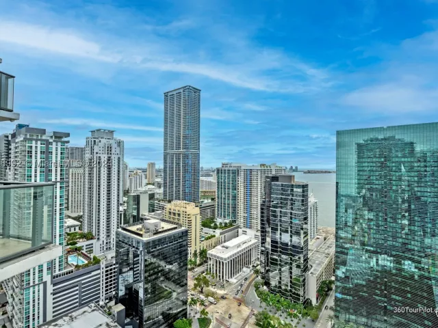 1-bedroom condo for sale in Miami - 1300 S Miami Ave 3704 - MondialRealty