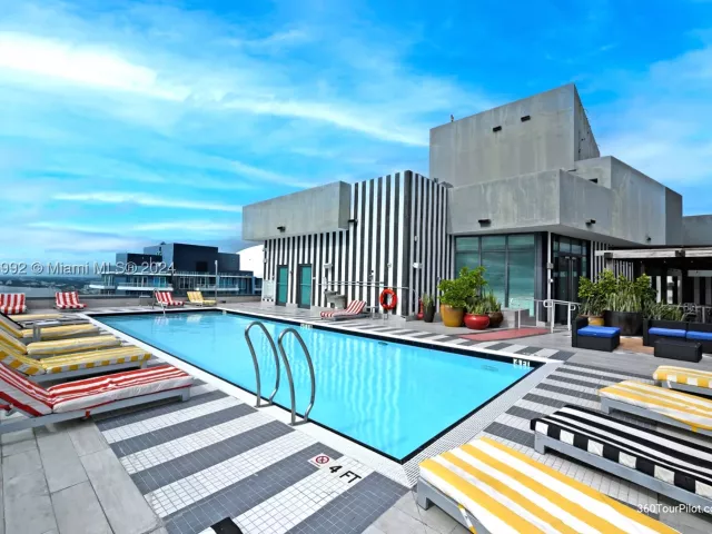 1-bedroom condo for sale in Miami - 1300 S Miami Ave 3704 - MondialRealty