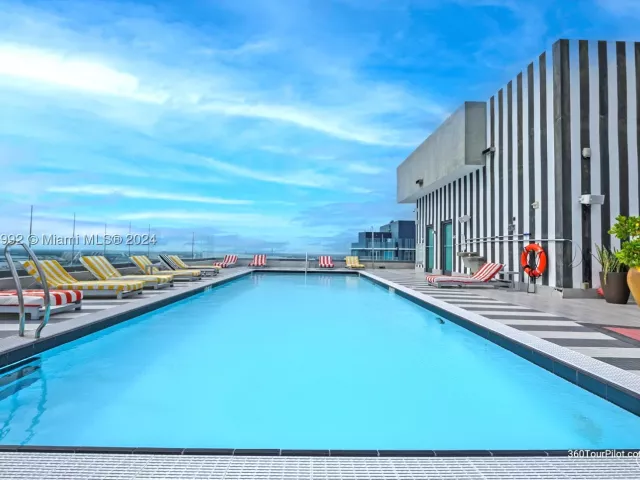 1-bedroom condo for sale in Miami - 1300 S Miami Ave 3704 - MondialRealty