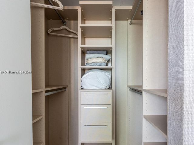 Apartment for sale  Unit #2104 - photo 5620824