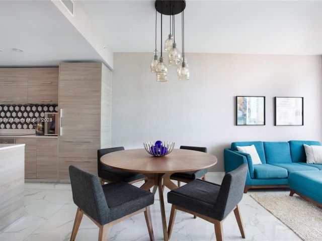 Apartment for sale  Unit #2104 - photo 5620828