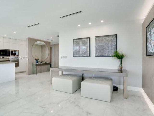 Apartment for sale  Unit #602 - photo 5668626