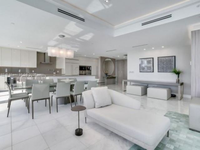 Apartment for sale  Unit #602 - photo 5668628