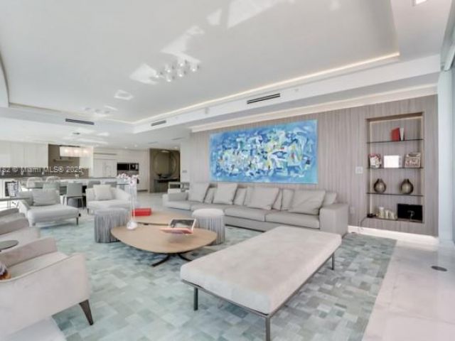 Apartment for sale  Unit #602 - photo 5668630