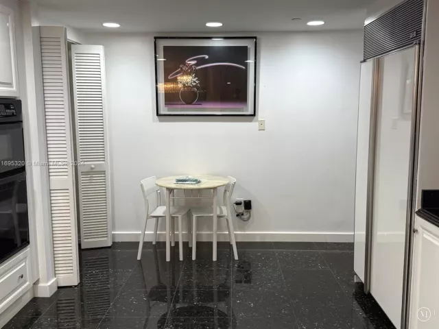 2-bedroom condo for sale in Surfside - 9559 Collins Ave S6-C - MondialRealty